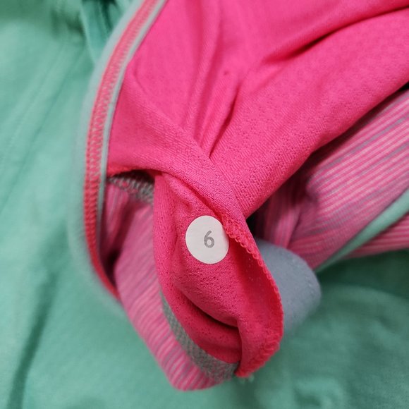 Lululemon No Limits Tank Sz 6 Wee Are From Space - Picture 6 of 6